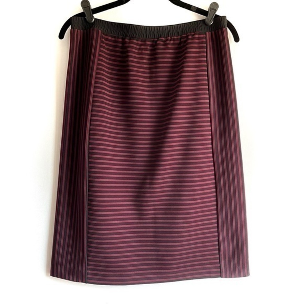 DownEast Black and Burgundy Striped Skirt Size Small